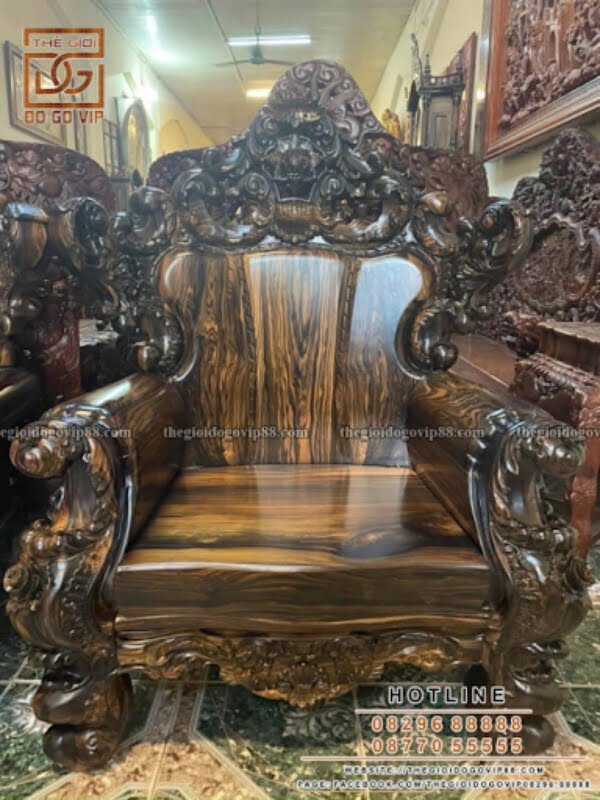 Mẫu ghế đơn của bộ bàn ghế hoàng gia nguyên khối gỗ mun Lào với vân