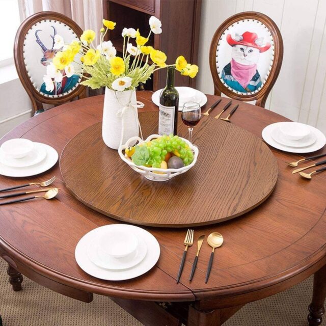 Mẫu bàn ăn tròn gỗ với thiết kế xoay mâm sang trọng