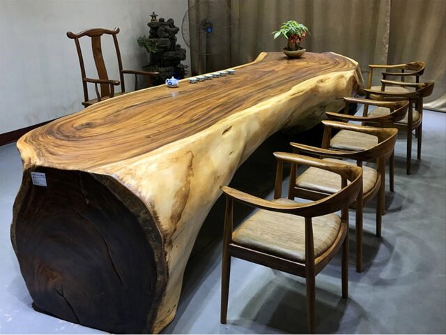 Bàn ghế gỗ nguyên tấm dành cho không gian phòng uống trà thư giãn