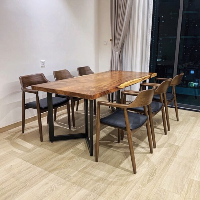 Mẫu bàn ghế gỗ nguyên khối