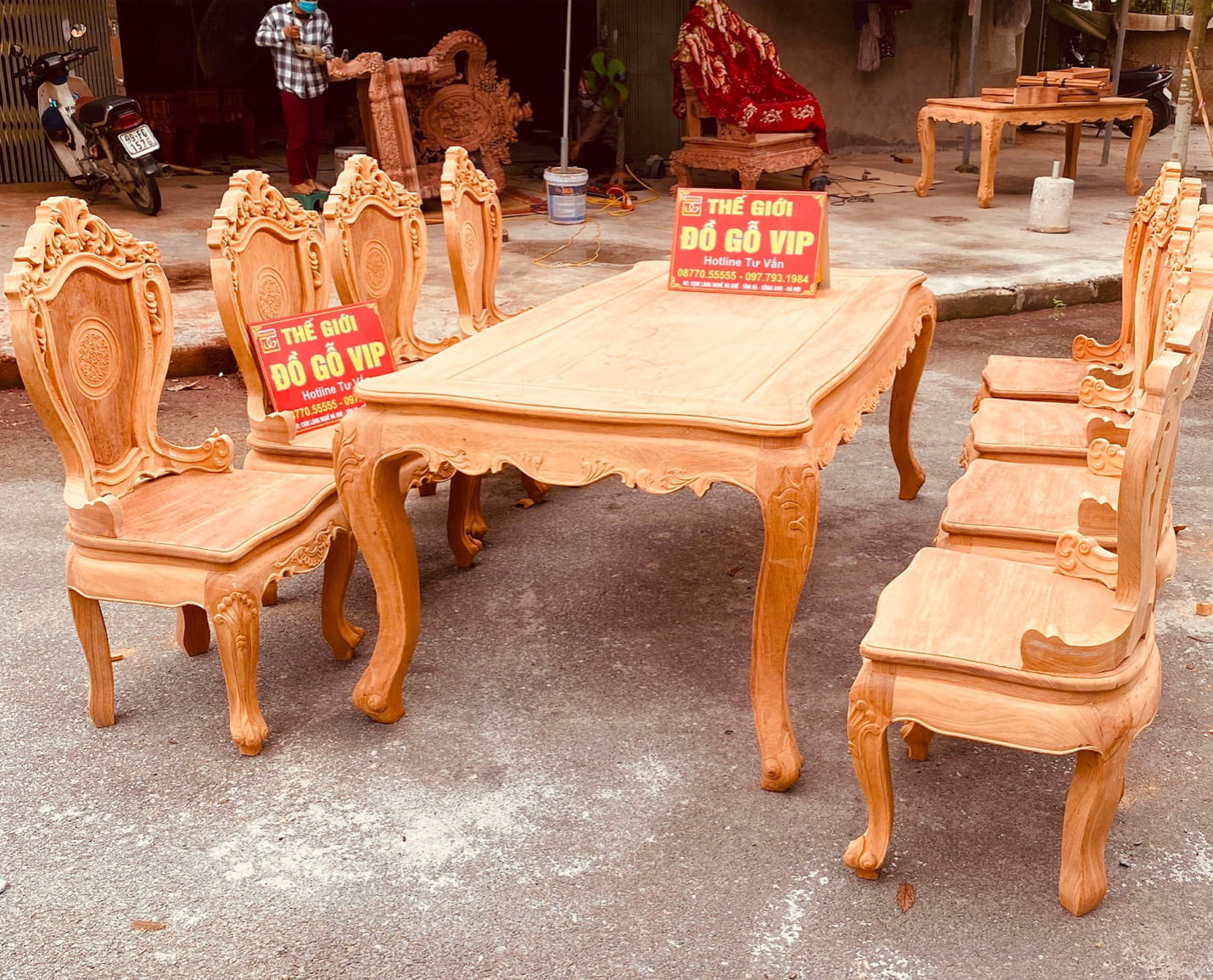 Bộ bàn ăn hoàng gia 8 ghế gỗ gõ đỏ