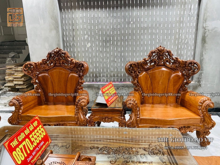 Ghế nhỏ của bộ hoàng gia hoa hồng nguyên khối gỗ hương đá 10 món được chạm khắc tỉ mỉ